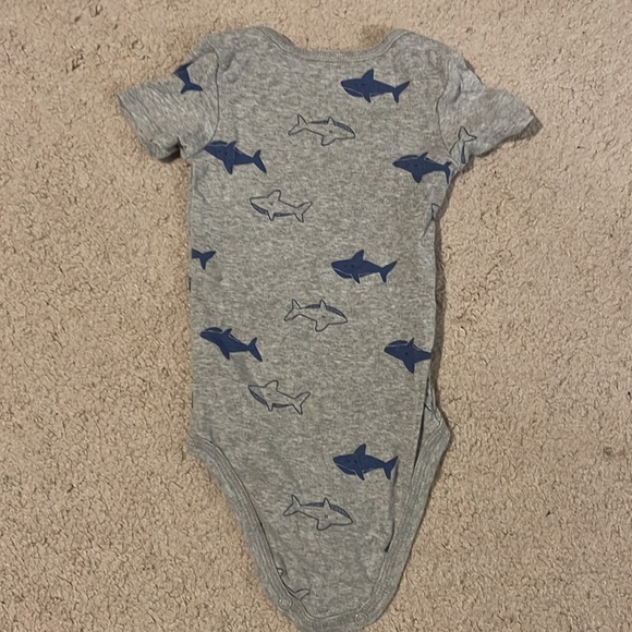 Baby Boy 12M Short Sleeve Onesie Bundle (4) - Picture 7 of 9